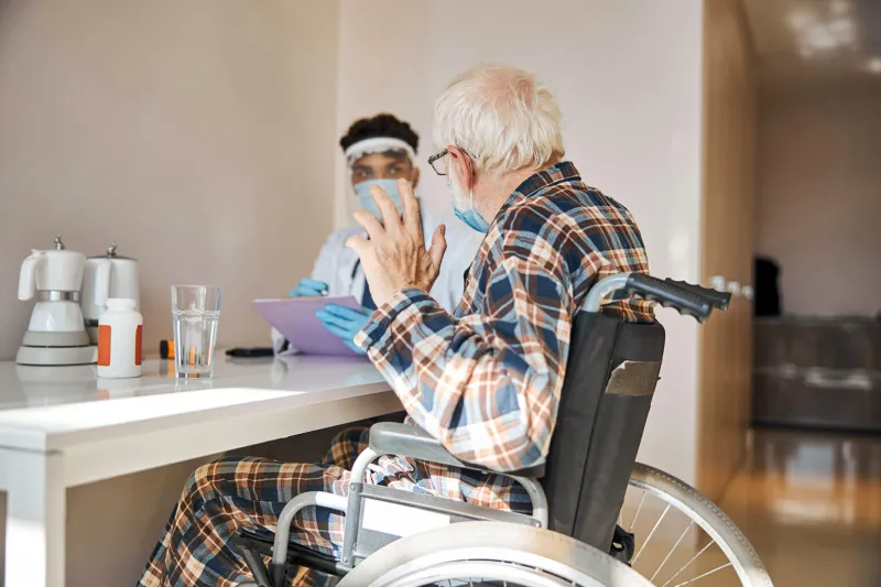Chi cura chi cura: il riconoscimento istituzionale dei caregiver familiari come priorità di welfare