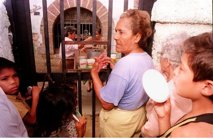 Povertà minorile e vulnerabilità familiare: strategie istituzionali per spezzare il ciclo